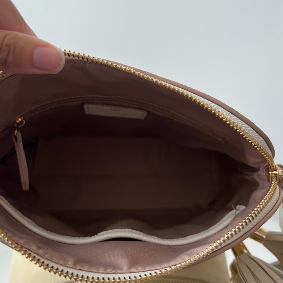 NWT Nanette Lepore dome crossbody bag. This bag is great for any occasion. - Picture 5 of 7